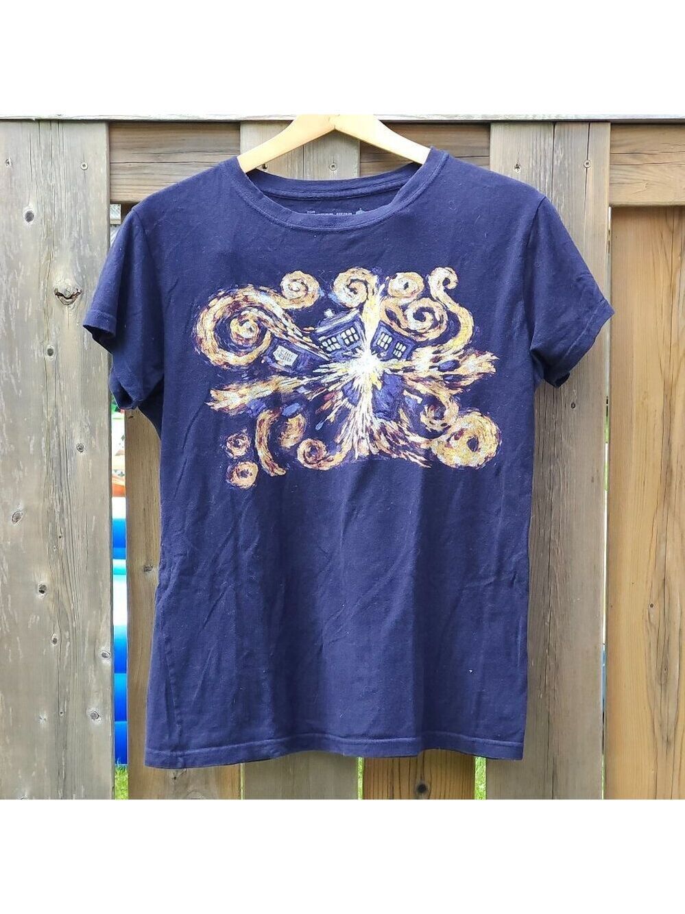 FUN Doctor Who Shirt Van Gogh Pandorica Opens Tardis Shirt Size XL 2012 BBC